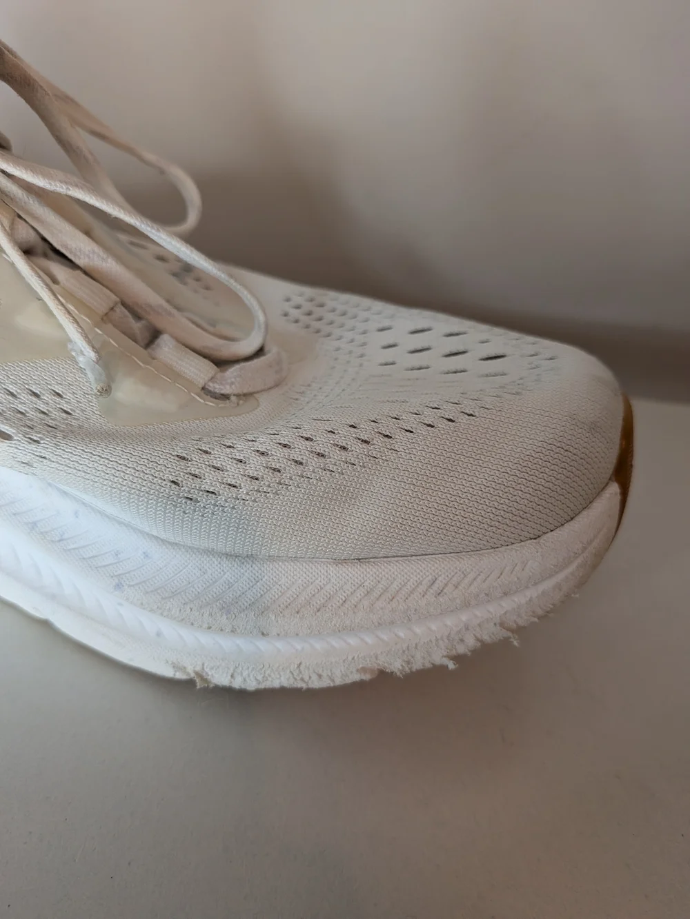 HOKA Kawana 2 White Woman's Size 8B Woman's Hoka Sneakers White Hokas